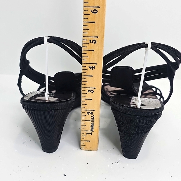 Women New York Transit Black Sandals with Strappy Gem Design, Size 8 - Picture 7 of 11